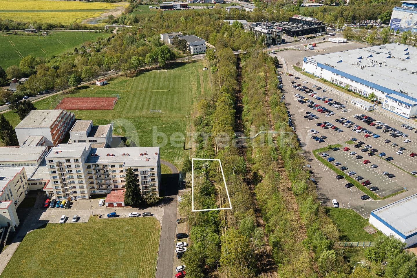 plot for sale, 1,066 m², Pardubice, Pardubický Region