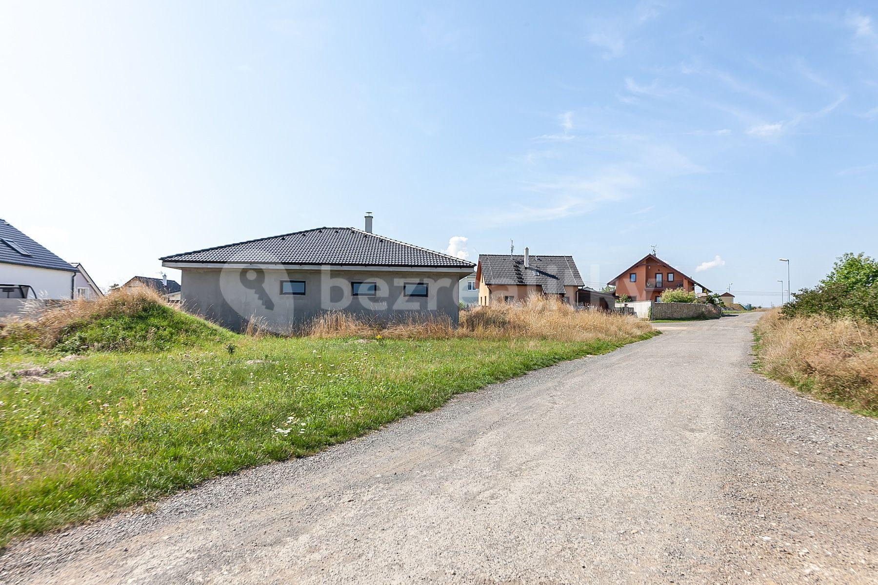 house for sale, 118 m², Bavoryně, Bavoryně, Středočeský Region