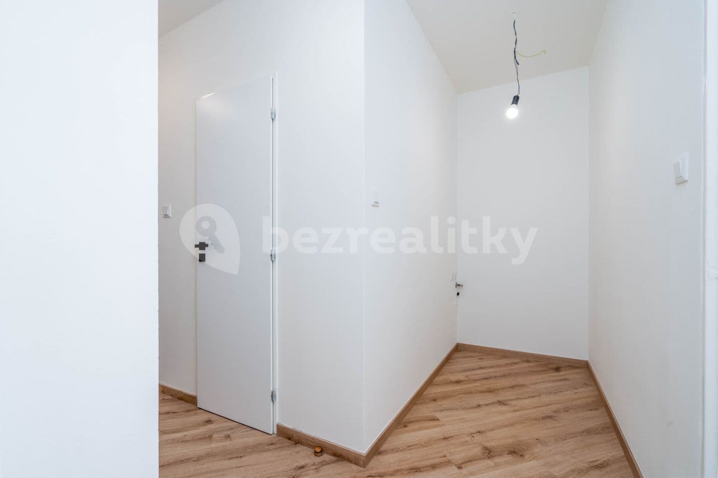 3 bedroom flat for sale, 80 m², Livornská, Prague, Prague