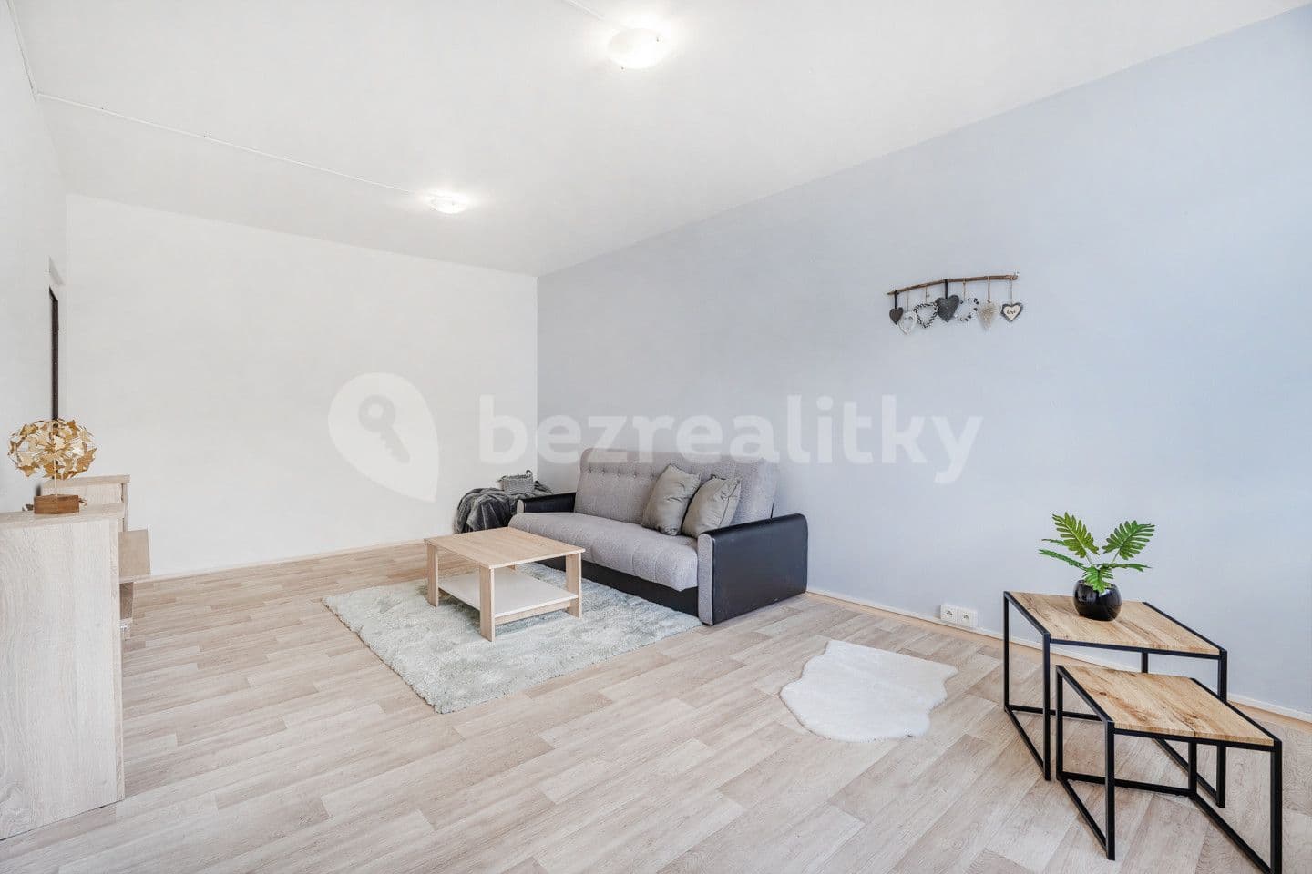 2 bedroom flat for sale, 61 m², Zákoutí, Chlumec, Ústecký Region