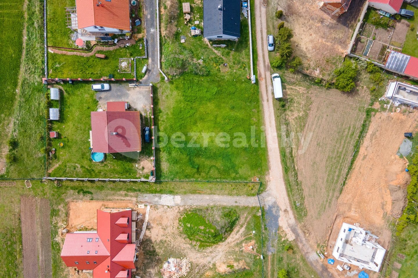 plot for sale, 895 m², Milostín, Středočeský Region