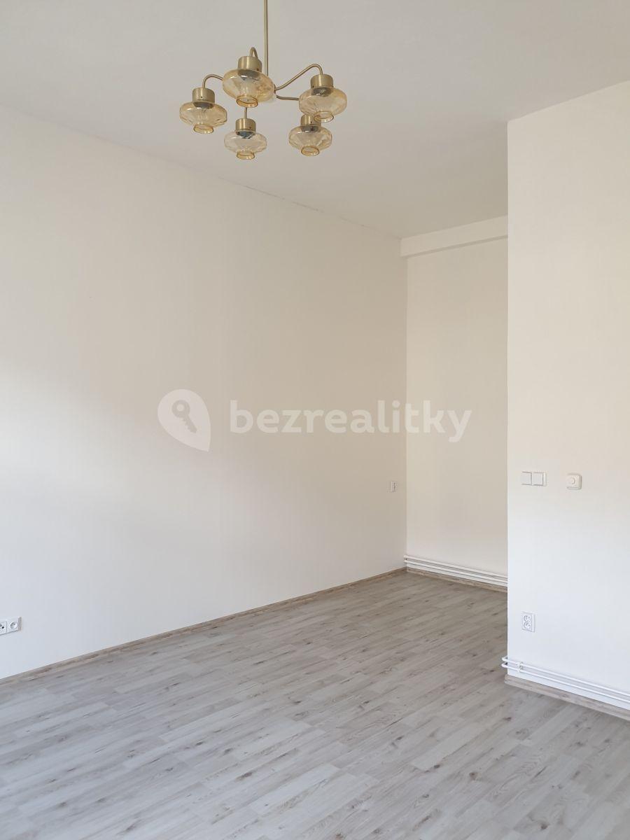 1 bedroom with open-plan kitchen flat to rent, 43 m², třída Legionářů, Jihlava, Vysočina Region