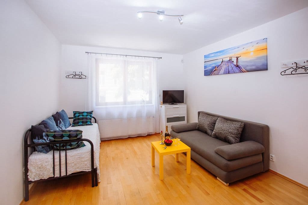 flat to rent, 60 m², Lublaňská, Prague, Prague