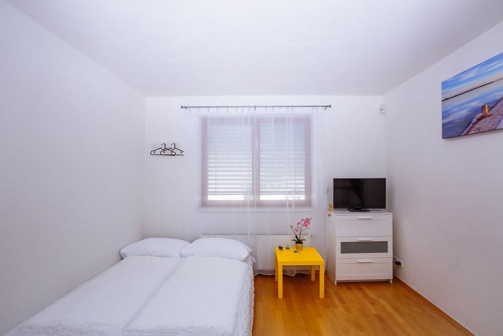 flat to rent, 60 m², Lublaňská, Prague, Prague