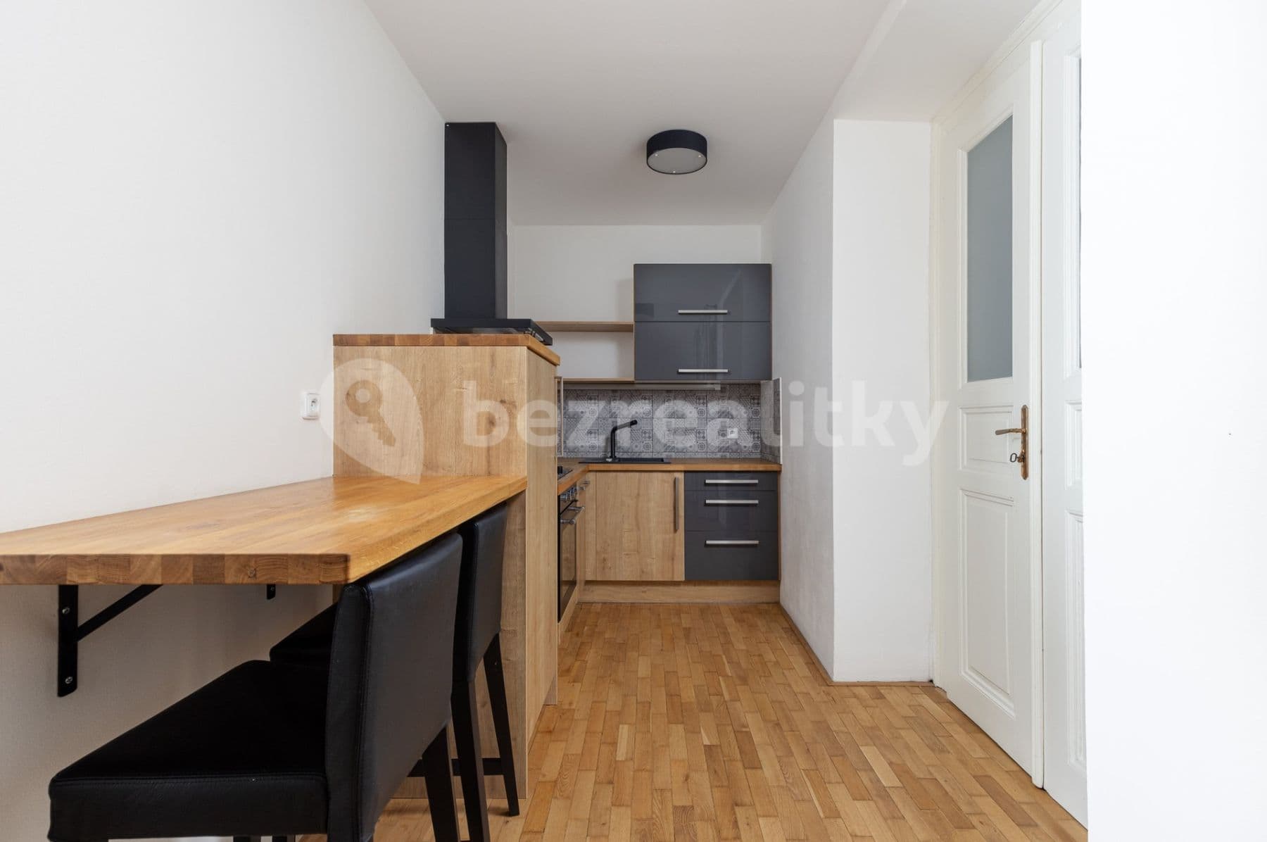 3 bedroom with open-plan kitchen flat for sale, 113 m², Legerova, Prague, Prague