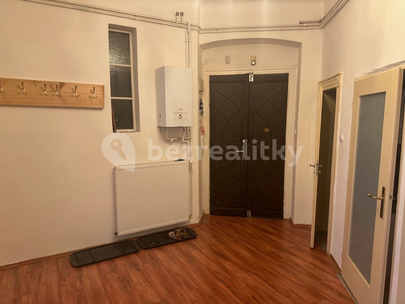 2 bedroom with open-plan kitchen flat to rent, 77 m², Na Střelnici, Prague, Prague