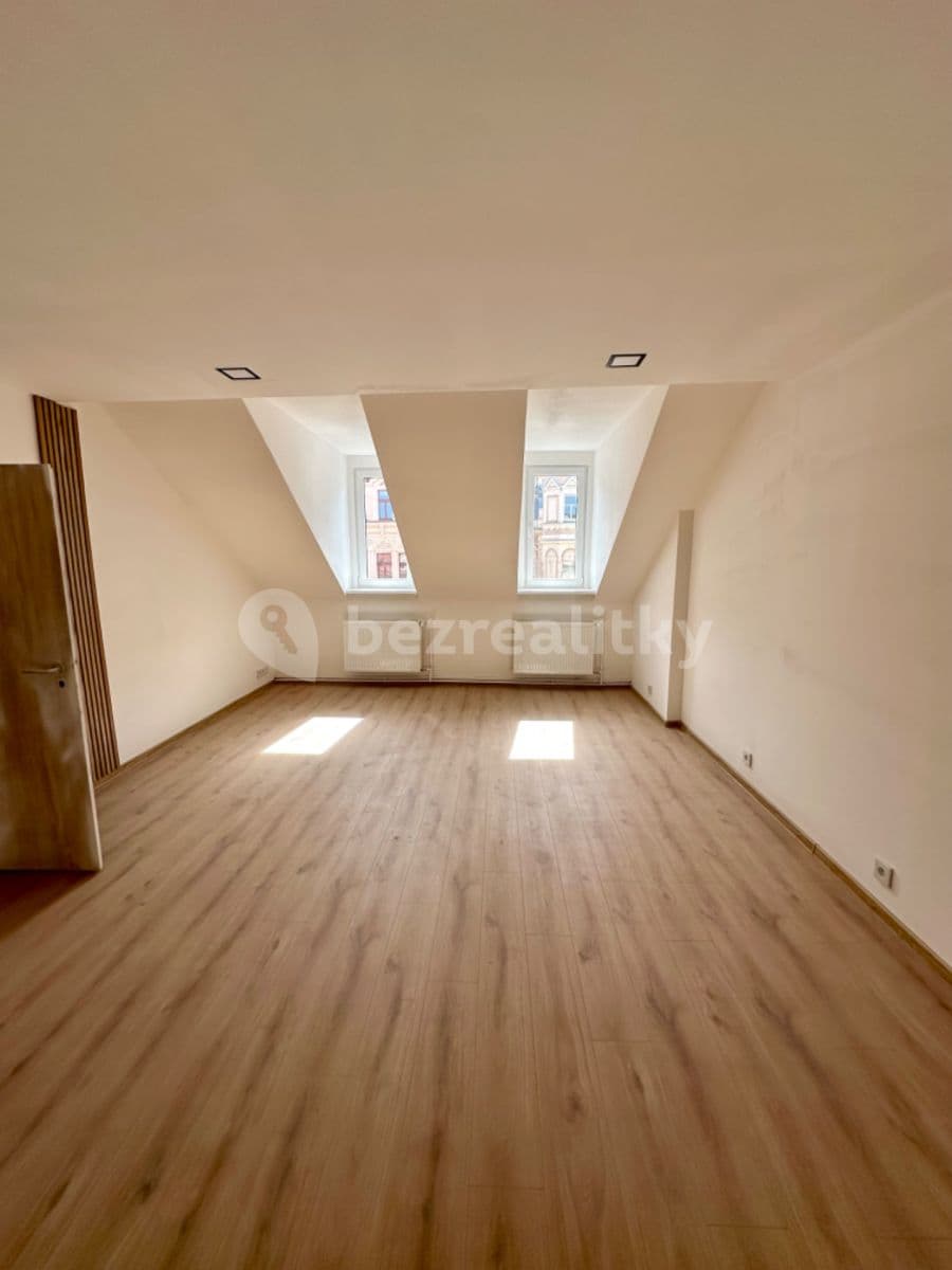 2 bedroom with open-plan kitchen flat for sale, 88 m², Moskevská, Karlovy Vary, Karlovarský Region