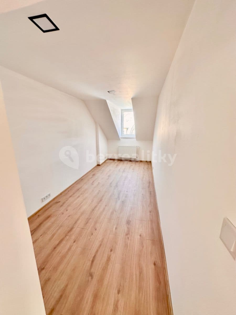 2 bedroom with open-plan kitchen flat for sale, 88 m², Moskevská, Karlovy Vary, Karlovarský Region