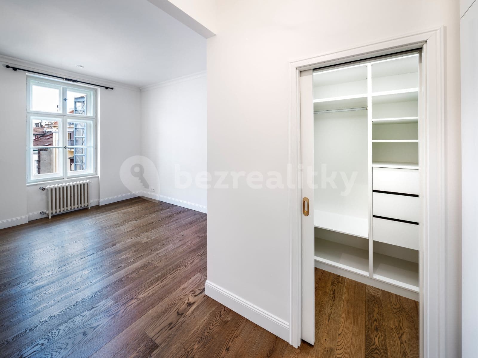 2 bedroom with open-plan kitchen flat to rent, 112 m², Milady Horákové, Prague, Prague