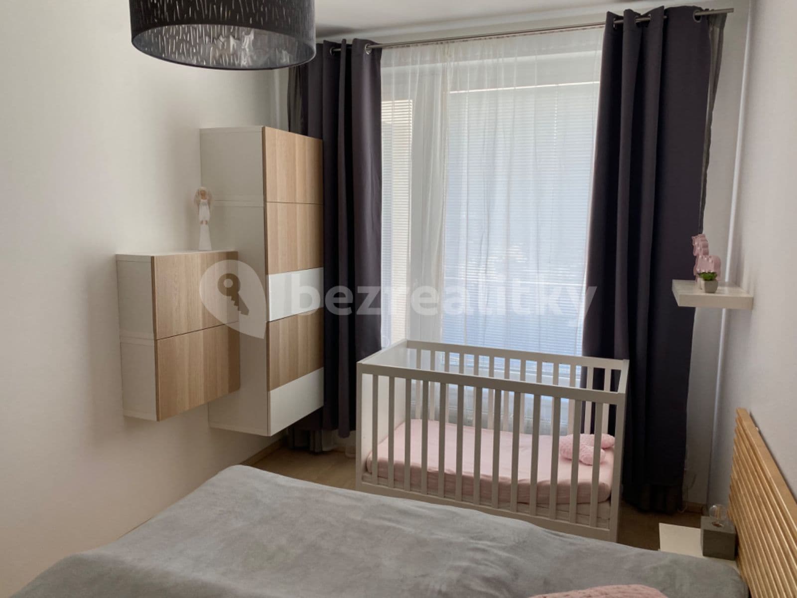 1 bedroom with open-plan kitchen flat to rent, 52 m², Zakšínská, Prague, Prague