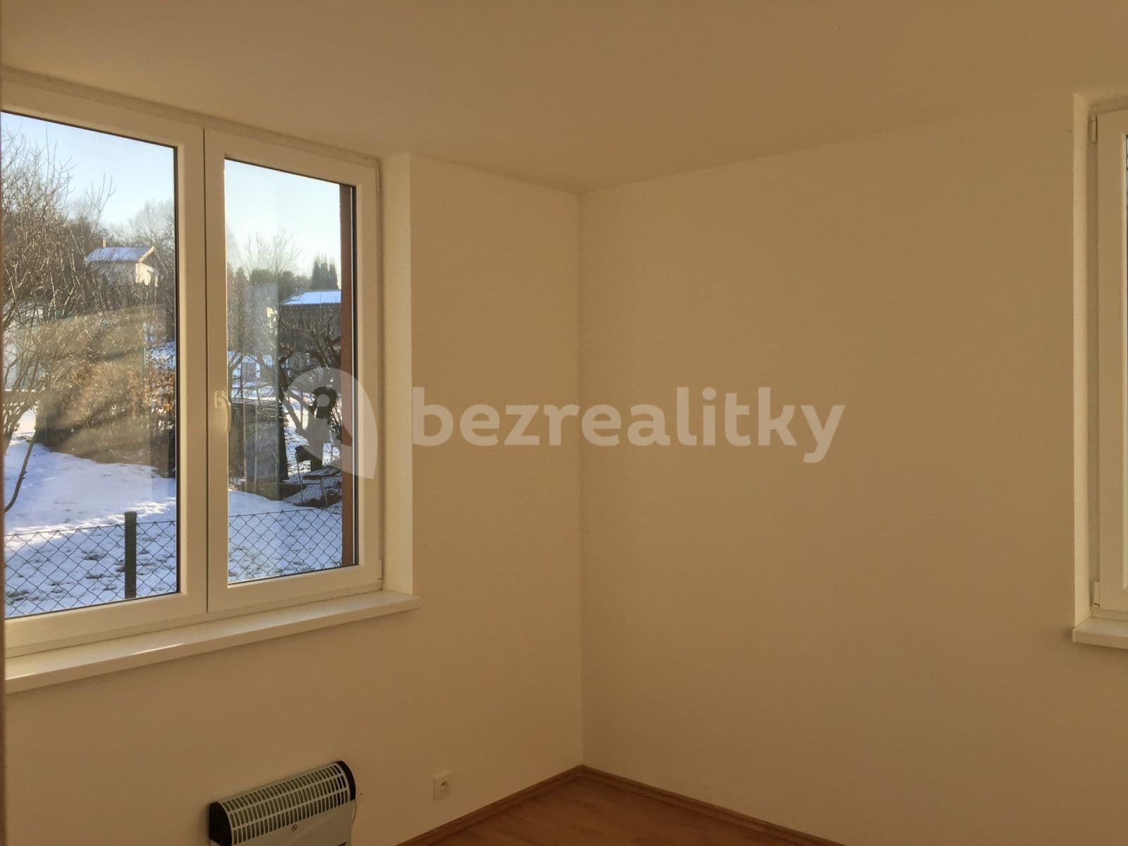 2 bedroom with open-plan kitchen flat to rent, 53 m², Třešňovka, Horoměřice, Středočeský Region