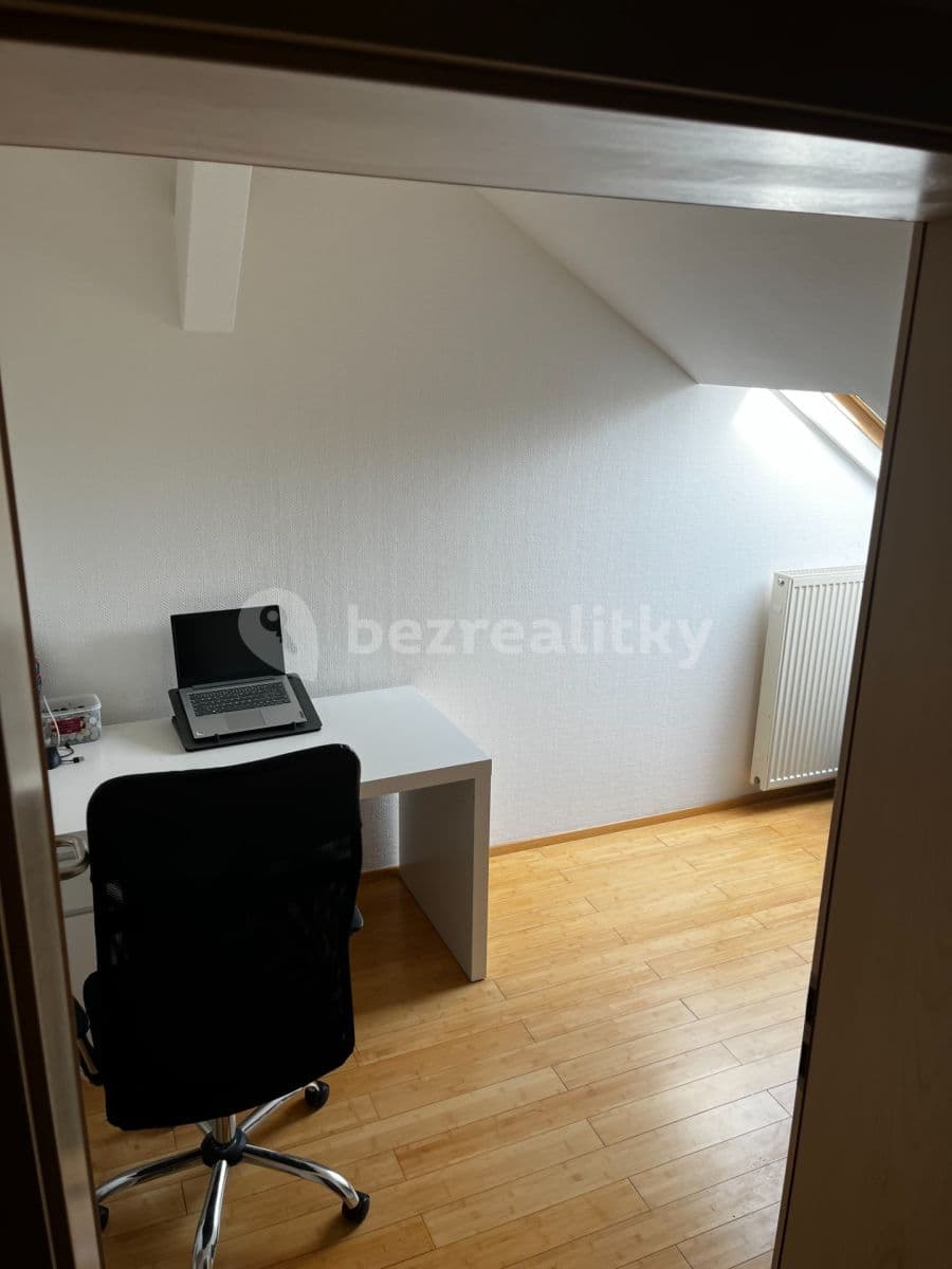 2 bedroom with open-plan kitchen flat to rent, 95 m², Neklanova, Prague, Prague