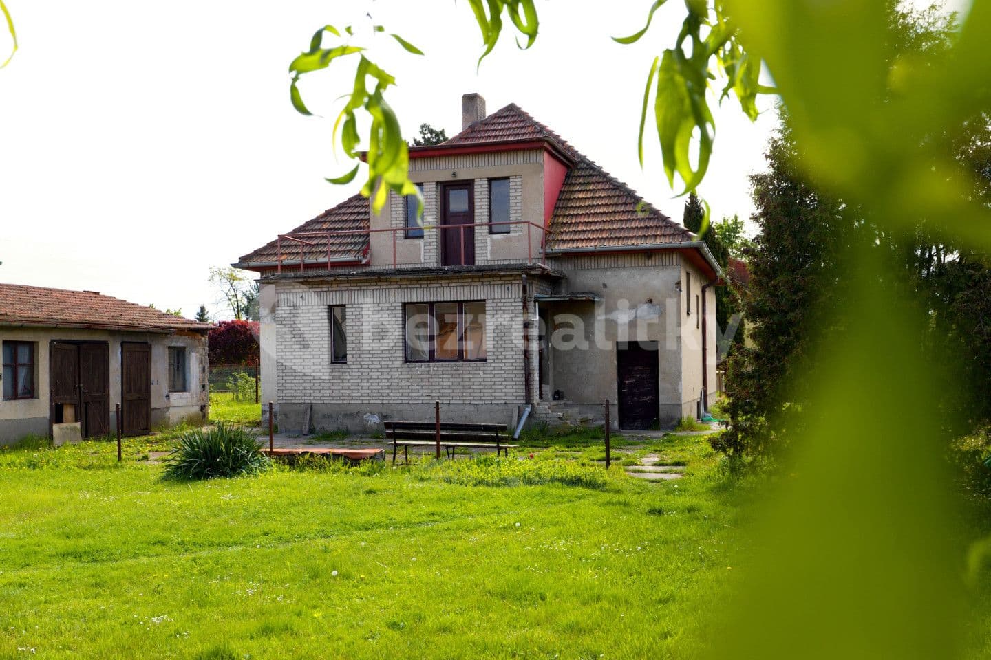 house for sale, 160 m², Horní Počaply, Středočeský Region