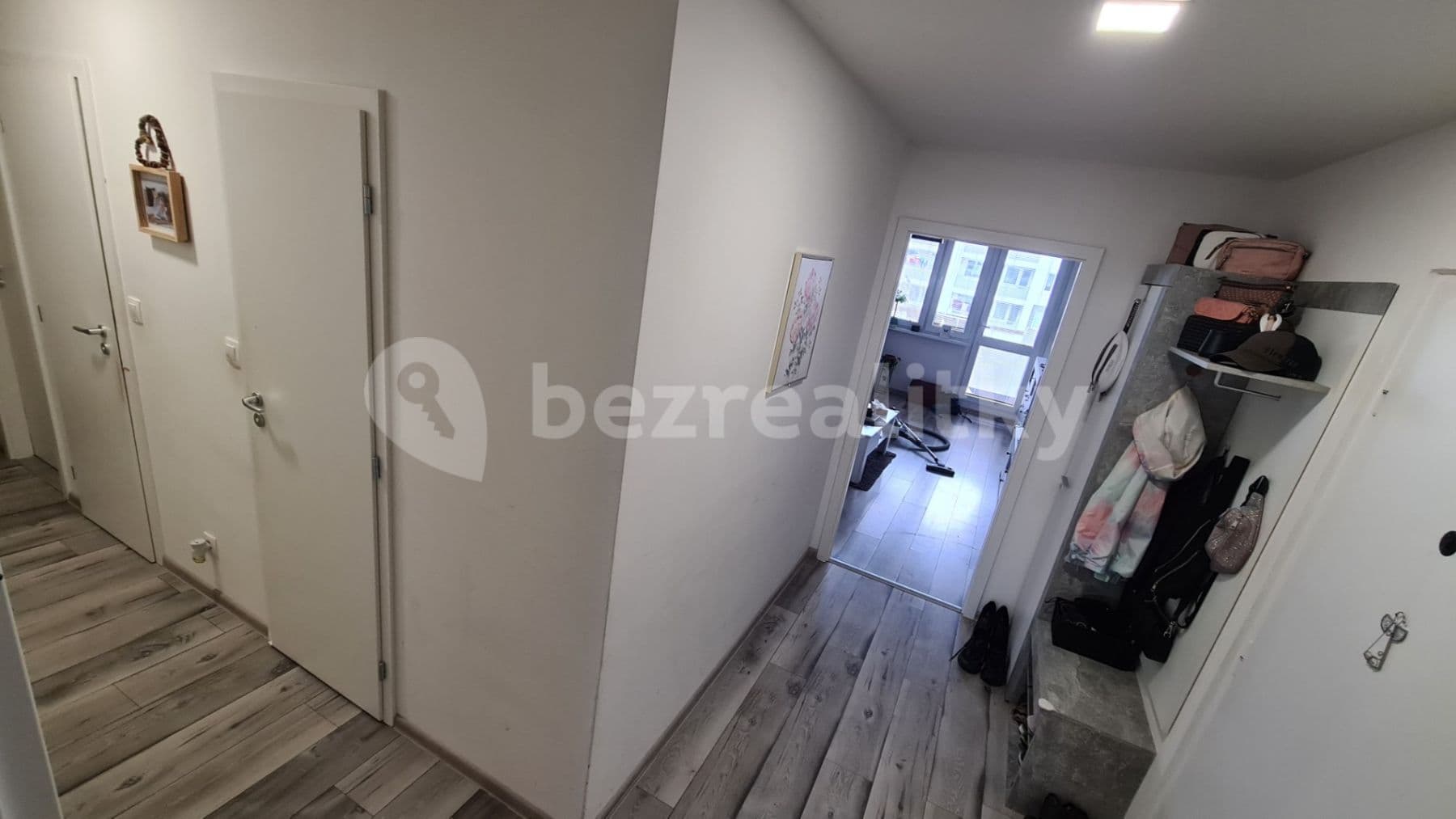 2 bedroom with open-plan kitchen flat to rent, 75 m², Přecechtělova, Prague, Prague
