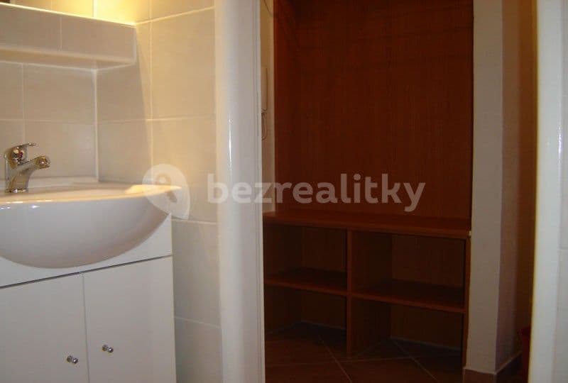 2 bedroom flat to rent, 54 m², Na Královkách, Kuřim, Jihomoravský Region