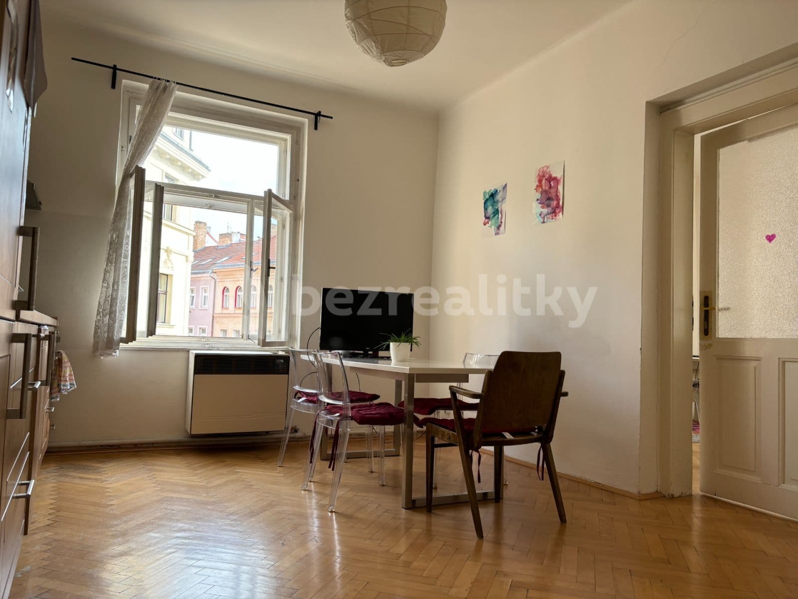 3 bedroom flat for sale, 97 m², Seifertova, Prague, Prague