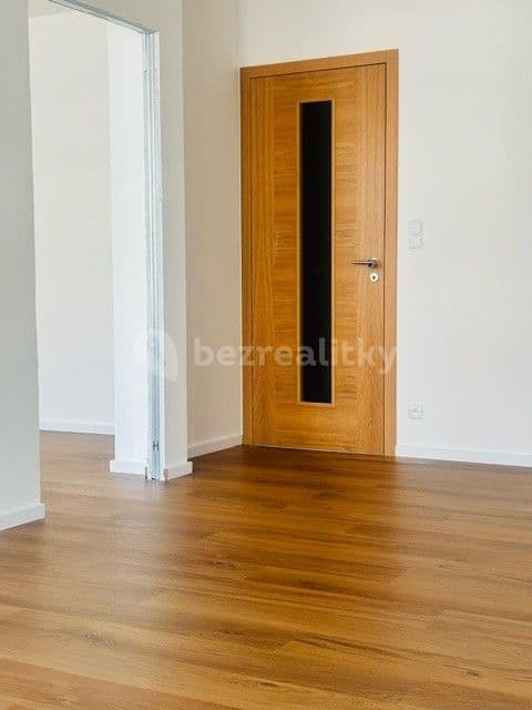 1 bedroom with open-plan kitchen flat for sale, 47 m², Baarové, Prague, Prague