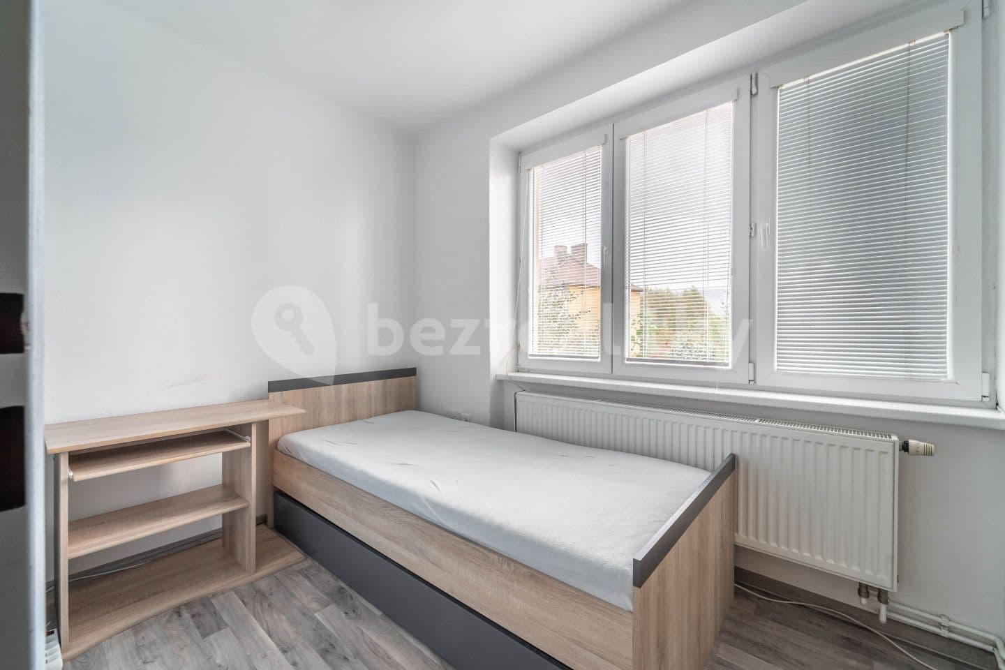 3 bedroom flat for sale, 49 m², Školní, Prachovice, Pardubický Region