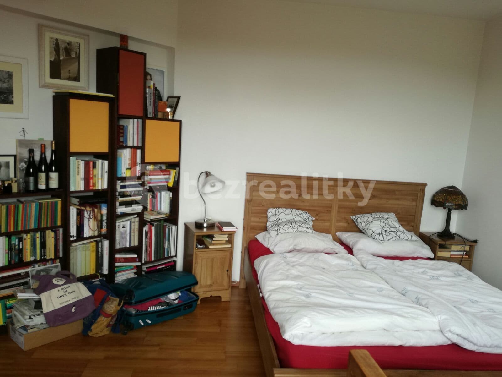 3 bedroom with open-plan kitchen flat to rent, 95 m², Kovanecká, Prague, Prague