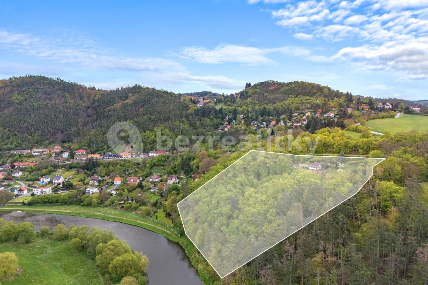 recreational property for sale, 18,683 m², Zbečno, Středočeský Region
