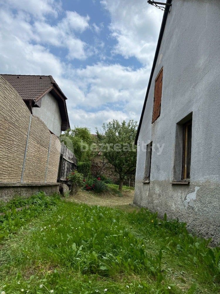 recreational property for sale, 400 m², Malá Hraštice, Středočeský Region