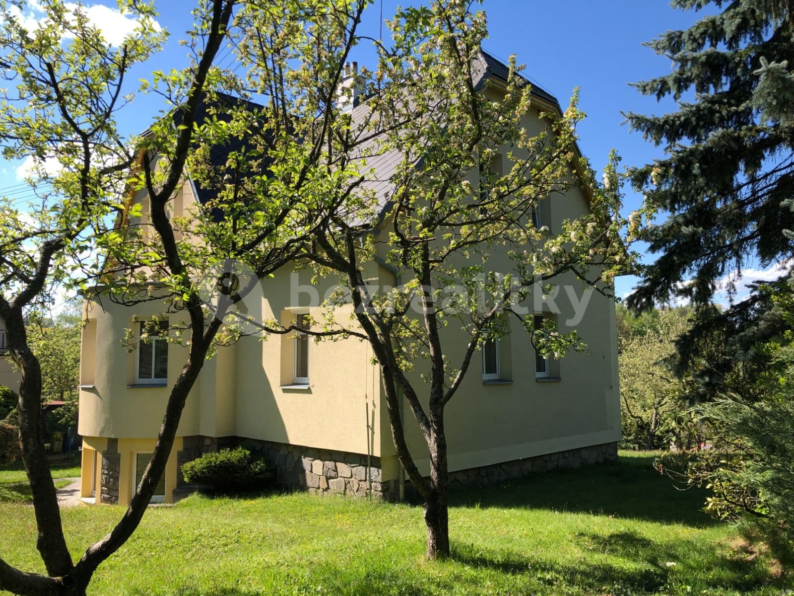 house for sale, 120 m², Sokolská, Senohraby, Středočeský Region