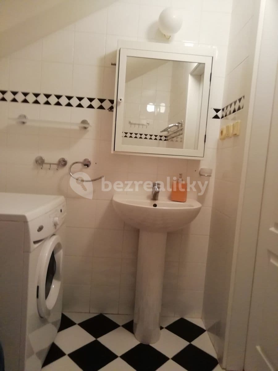 flat to rent, 98 m², Na Okrouhlíku, Prague, Prague