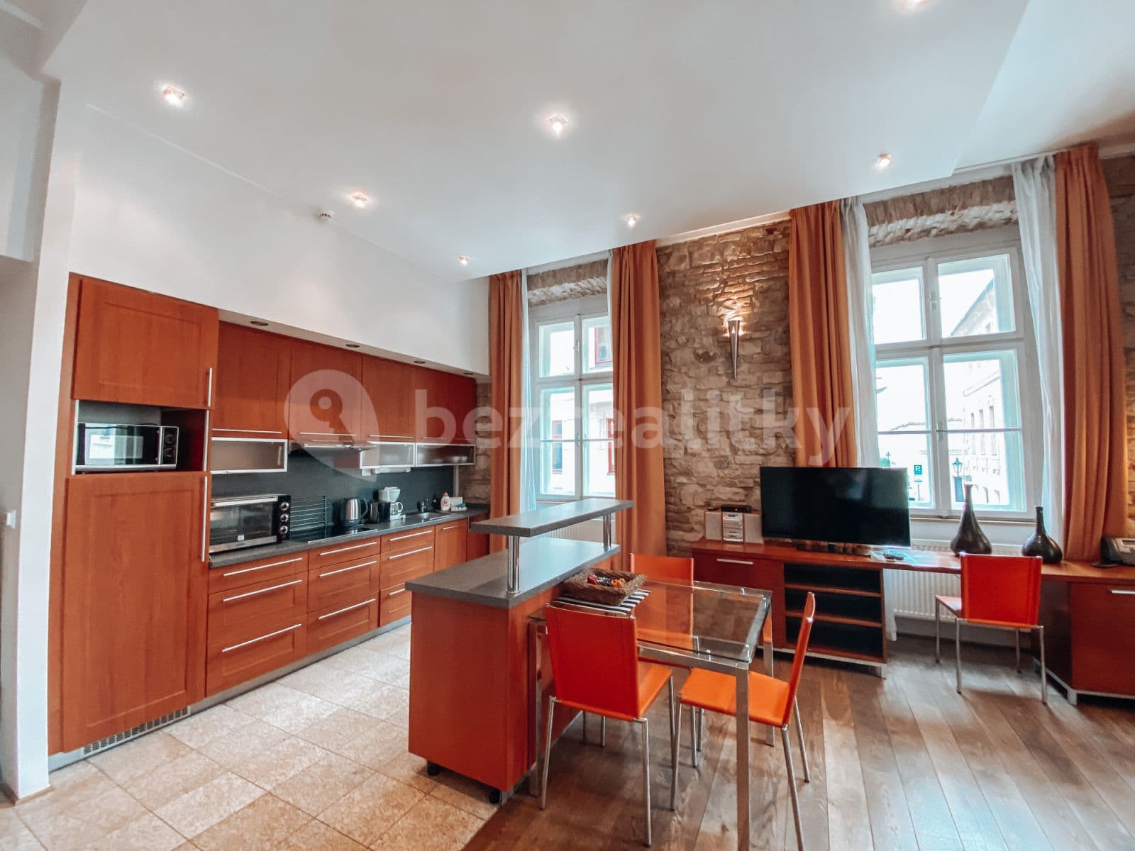 1 bedroom with open-plan kitchen flat to rent, 53 m², Rybná, Prague, Prague