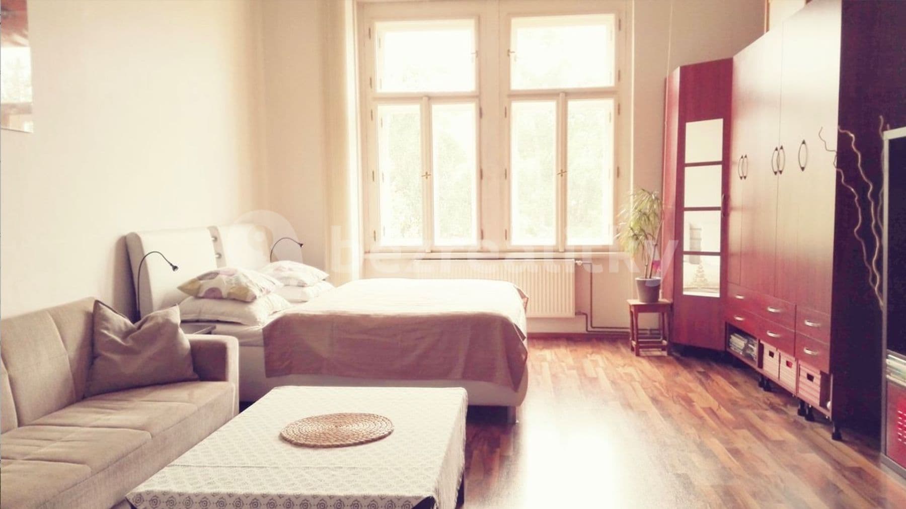 1 bedroom with open-plan kitchen flat for sale, 56 m², Dejvická, Prague, Prague