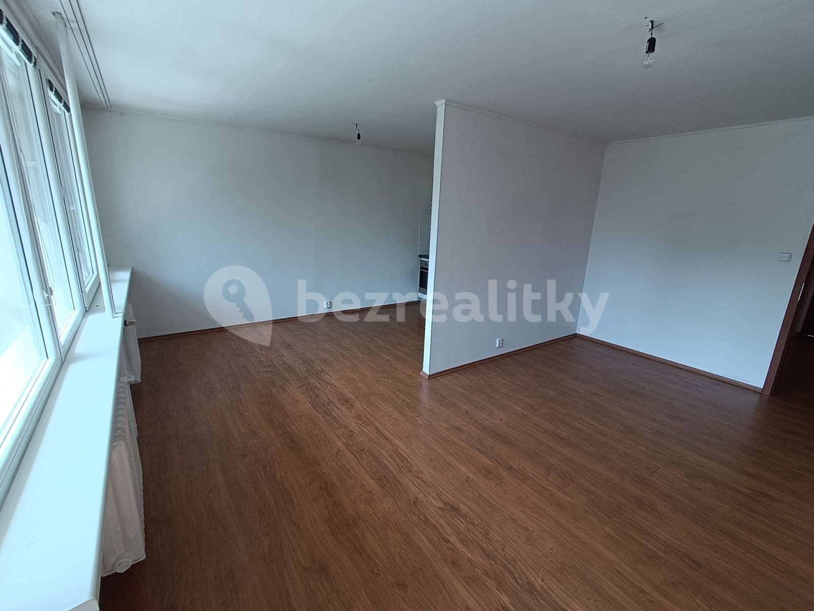2 bedroom with open-plan kitchen flat to rent, 71 m², Novodvorská, Prague, Prague