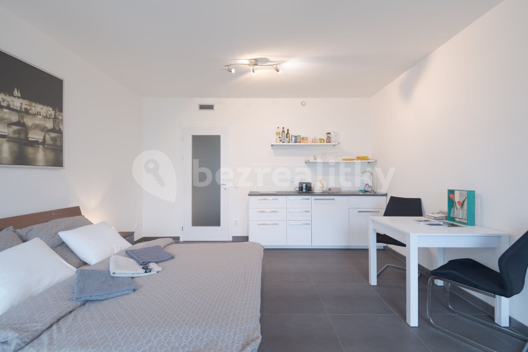 flat to rent, 35 m², Koněvova, Prague, Prague