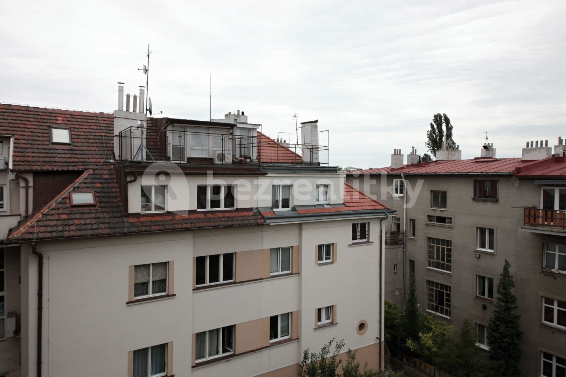 3 bedroom flat to rent, 60 m², Irkutská, Prague, Prague