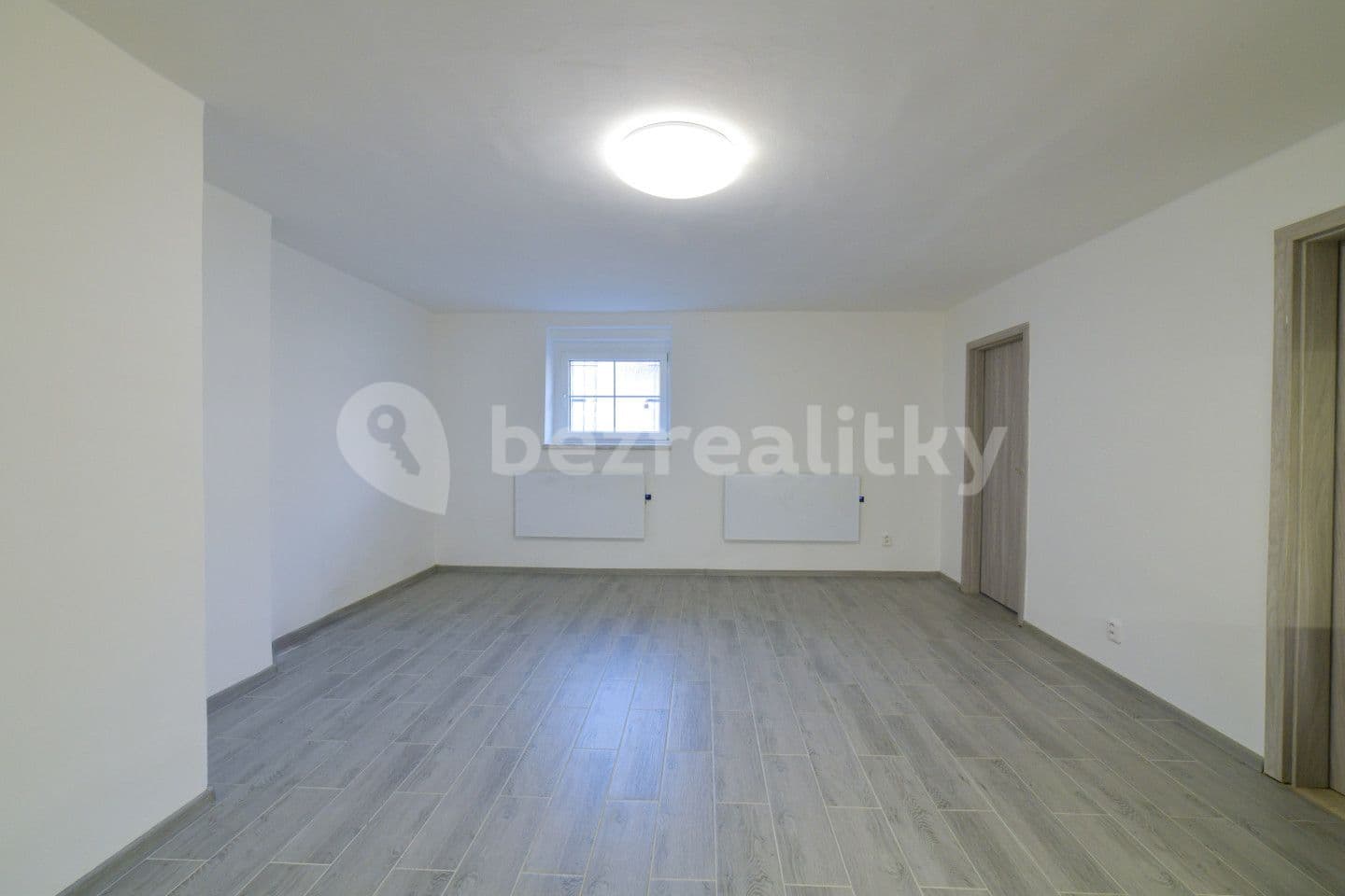 1 bedroom with open-plan kitchen flat for sale, 52 m², Aš, Karlovarský Region
