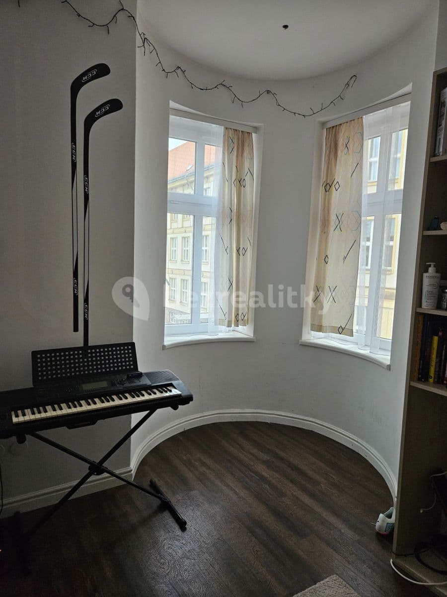 3 bedroom flat to rent, 79 m², Jiráskovo náměstí, Trutnov, Královéhradecký Region