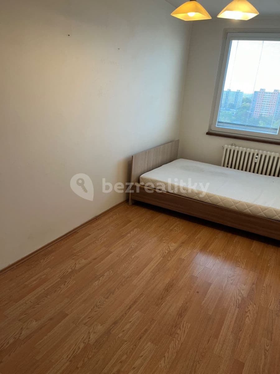 3 bedroom flat to rent, 65 m², Krynická, Prague, Prague