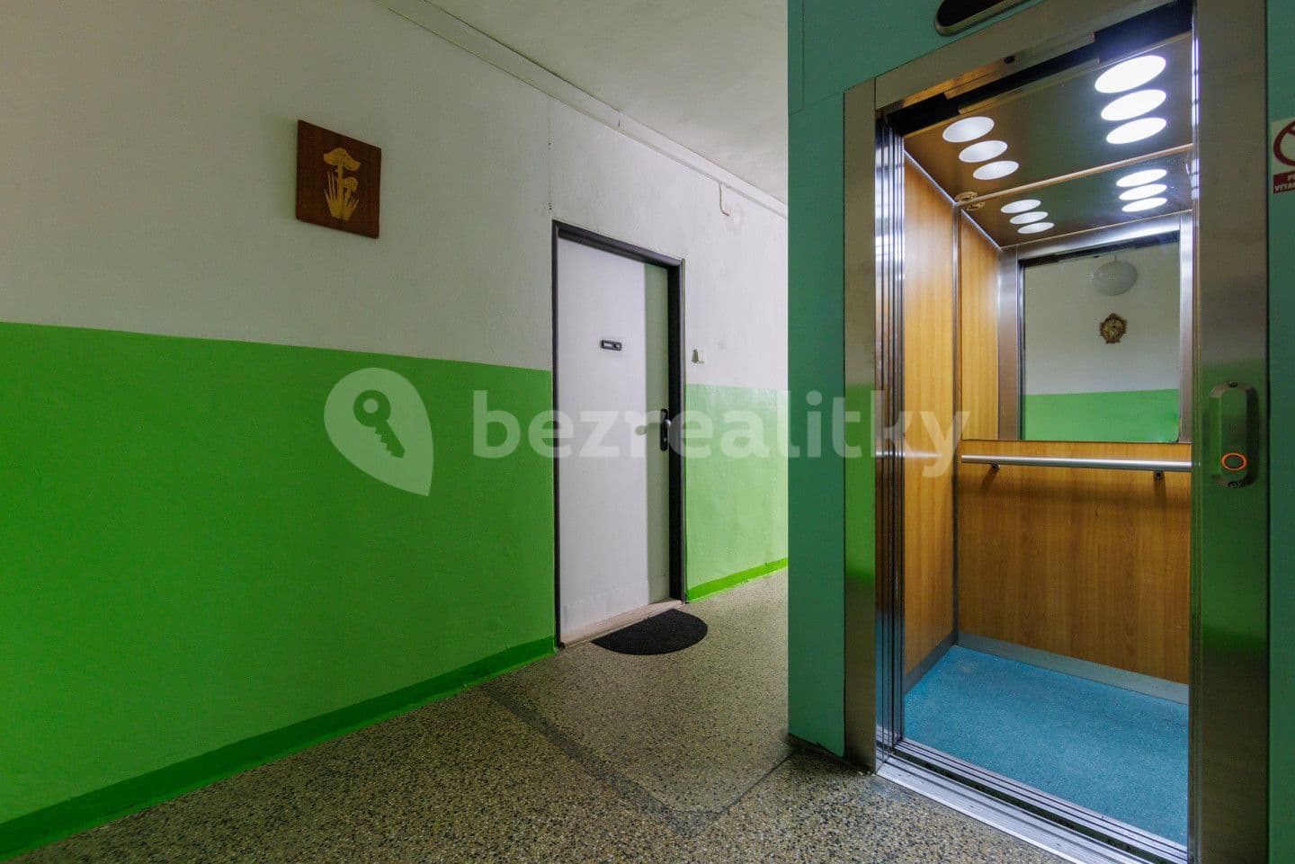 3 bedroom flat for sale, 58 m², Okružní, Nejdek, Karlovarský Region