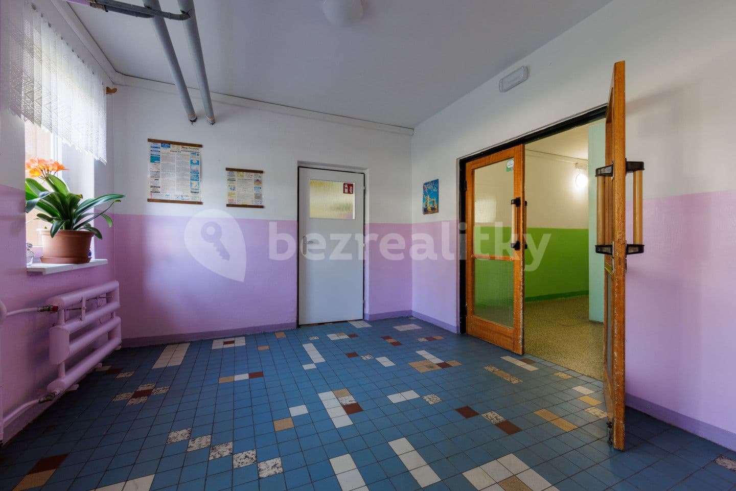 3 bedroom flat for sale, 58 m², Okružní, Nejdek, Karlovarský Region