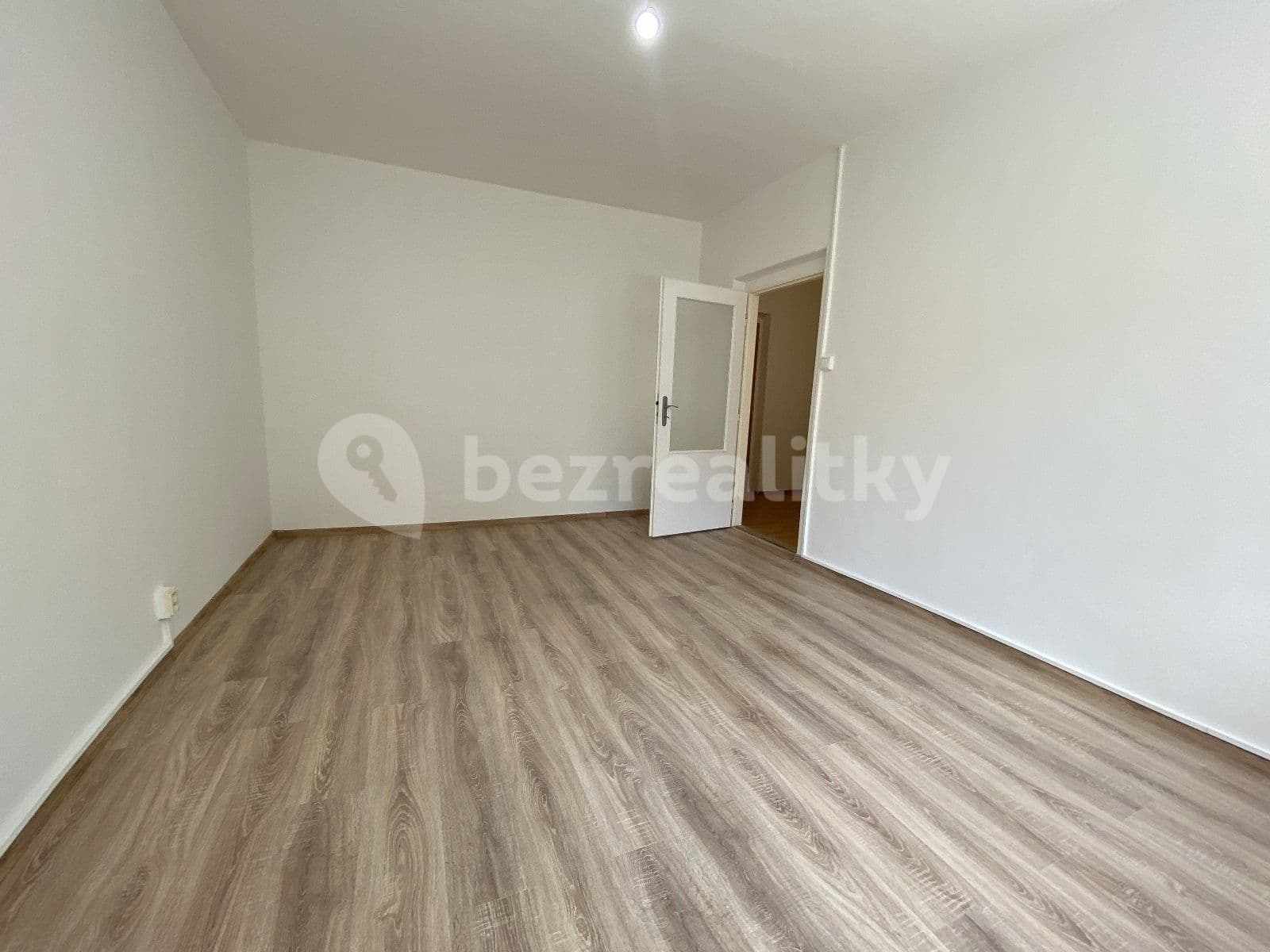 2 bedroom flat to rent, 54 m², Průkopnická, Ostrava, Moravskoslezský Region