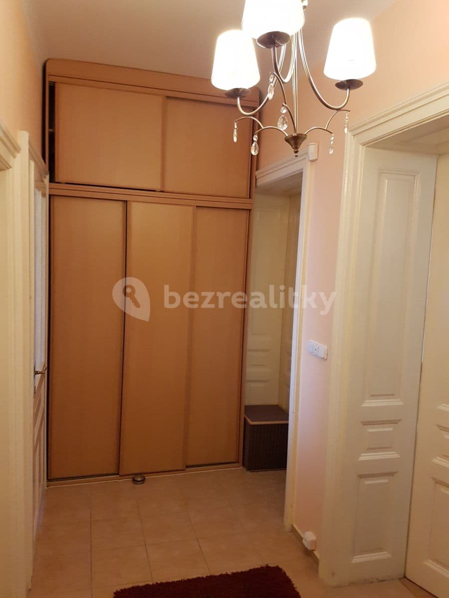 2 bedroom flat to rent, 70 m², Foersterova, Karlovy Vary, Karlovarský Region