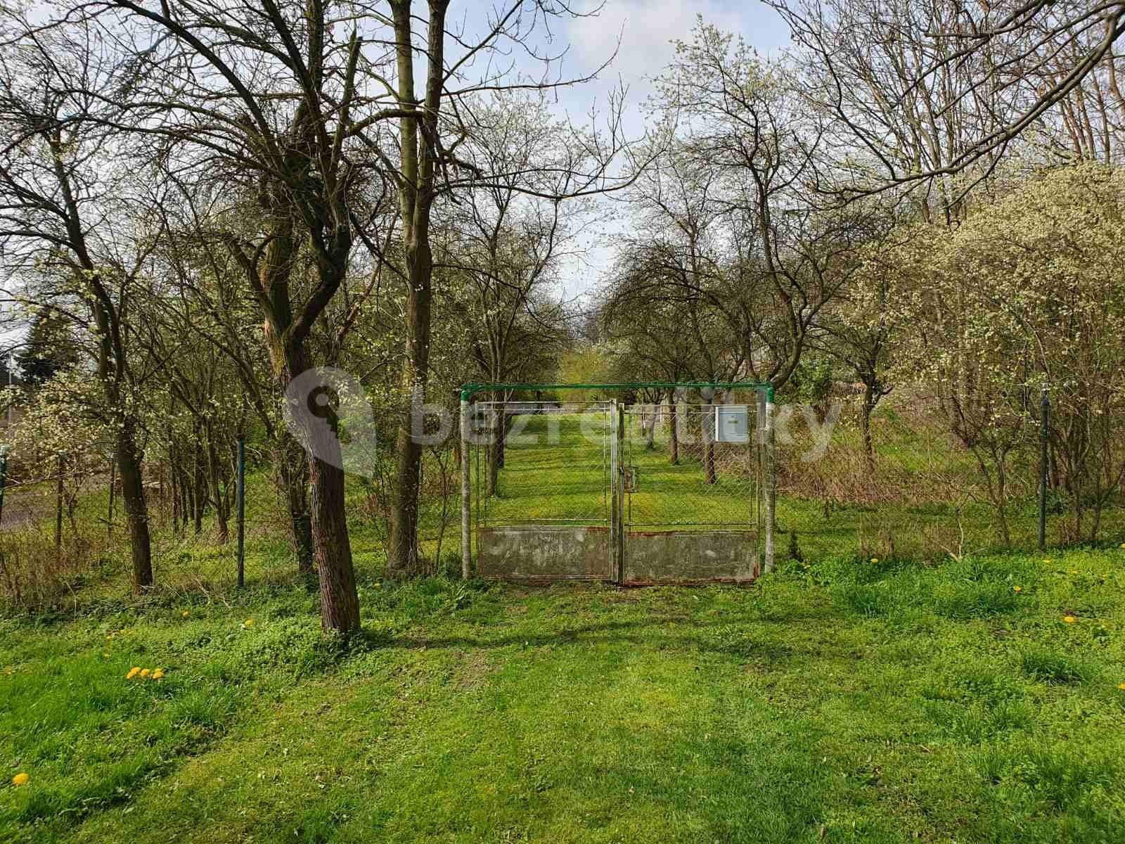 plot for sale, 2,401 m², Lišany, Ústecký Region