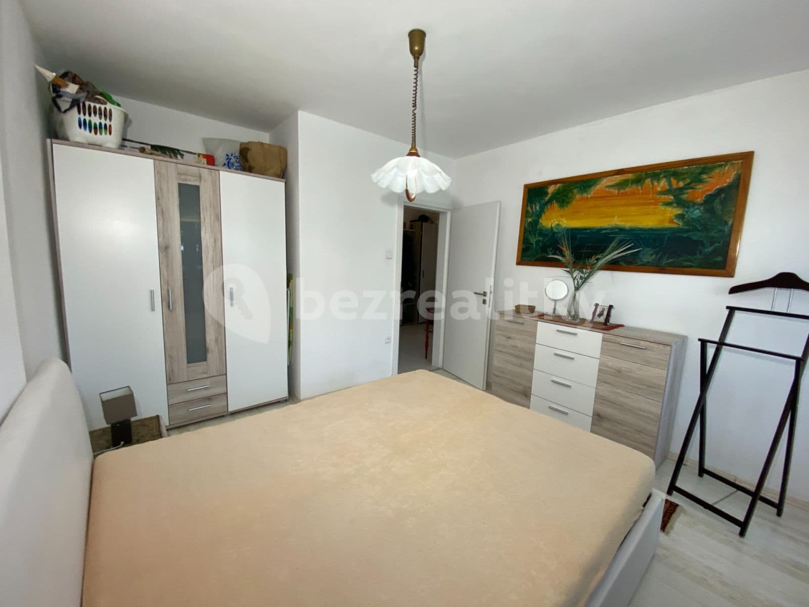 2 bedroom with open-plan kitchen flat to rent, 75 m², Na Vyhaslém, Kladno, Středočeský Region