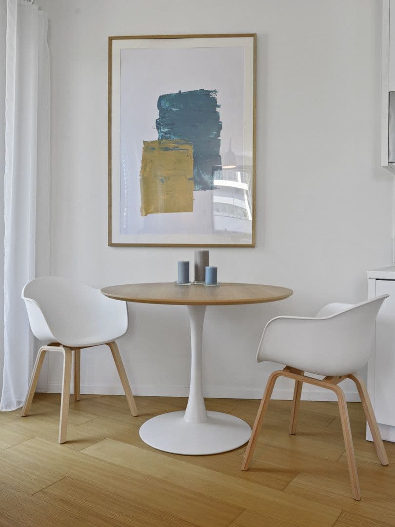 flat to rent, 40 m², Námestie Mateja Korvína, Bratislava - mestská časť Staré Mesto, Bratislavský Region