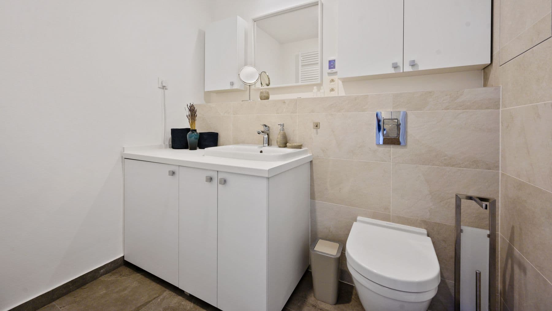flat to rent, 40 m², Námestie Mateja Korvína, Bratislava - mestská časť Staré Mesto, Bratislavský Region