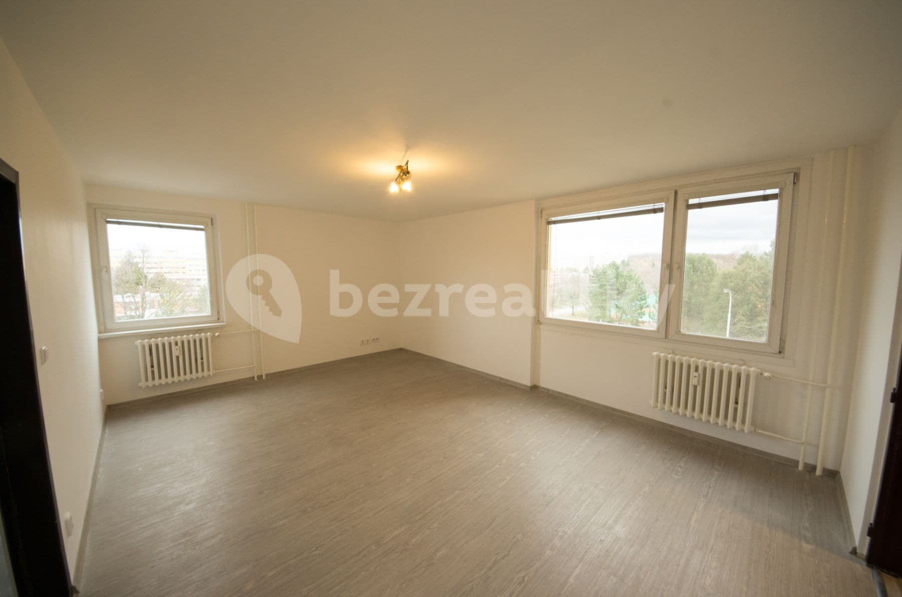 3 bedroom flat to rent, 75 m², Glowackého, Prague, Prague