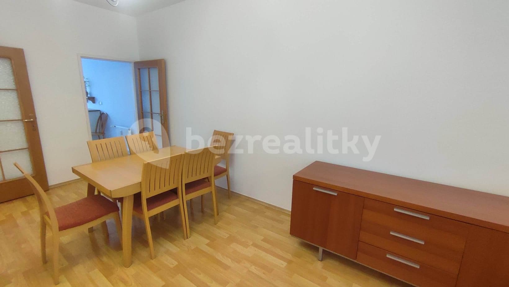 2 bedroom with open-plan kitchen flat to rent, 100 m², Pláničkova, Prague, Prague