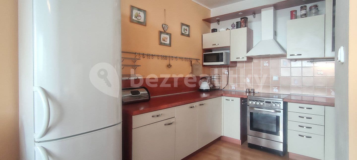 1 bedroom with open-plan kitchen flat for sale, 72 m², Březenecká, Chomutov, Ústecký Region