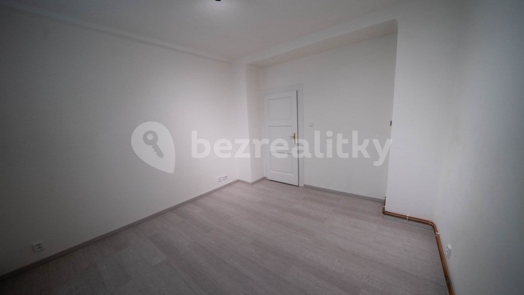 1 bedroom with open-plan kitchen flat to rent, 52 m², Vítězné náměstí, Prague, Prague