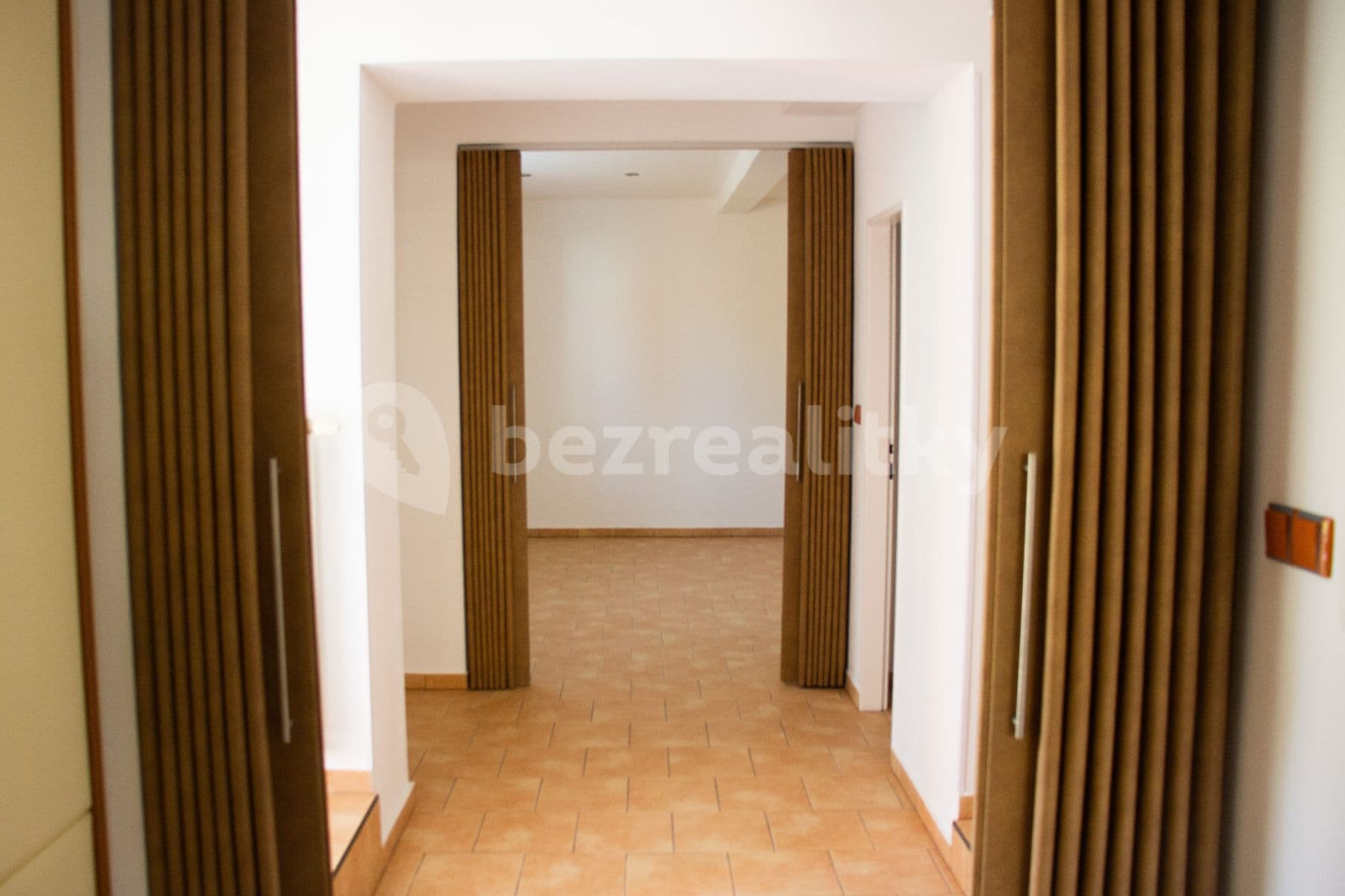 2 bedroom flat to rent, 66 m², Nad Zámečkem, Prague, Prague