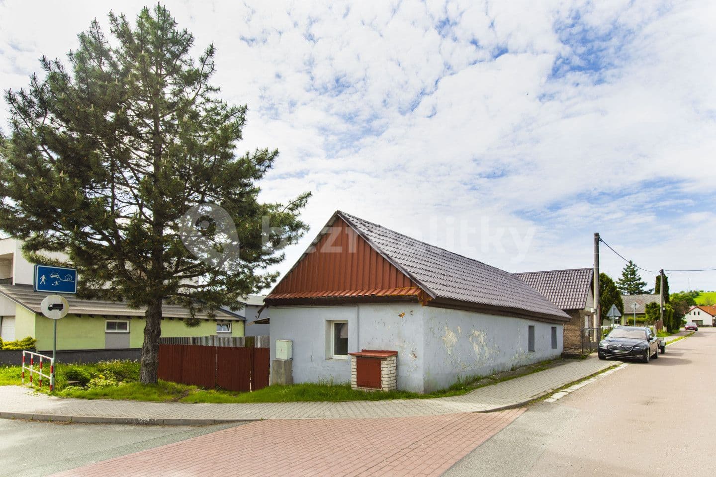 house for sale, 90 m², Tovární, Prachovice, Pardubický Region