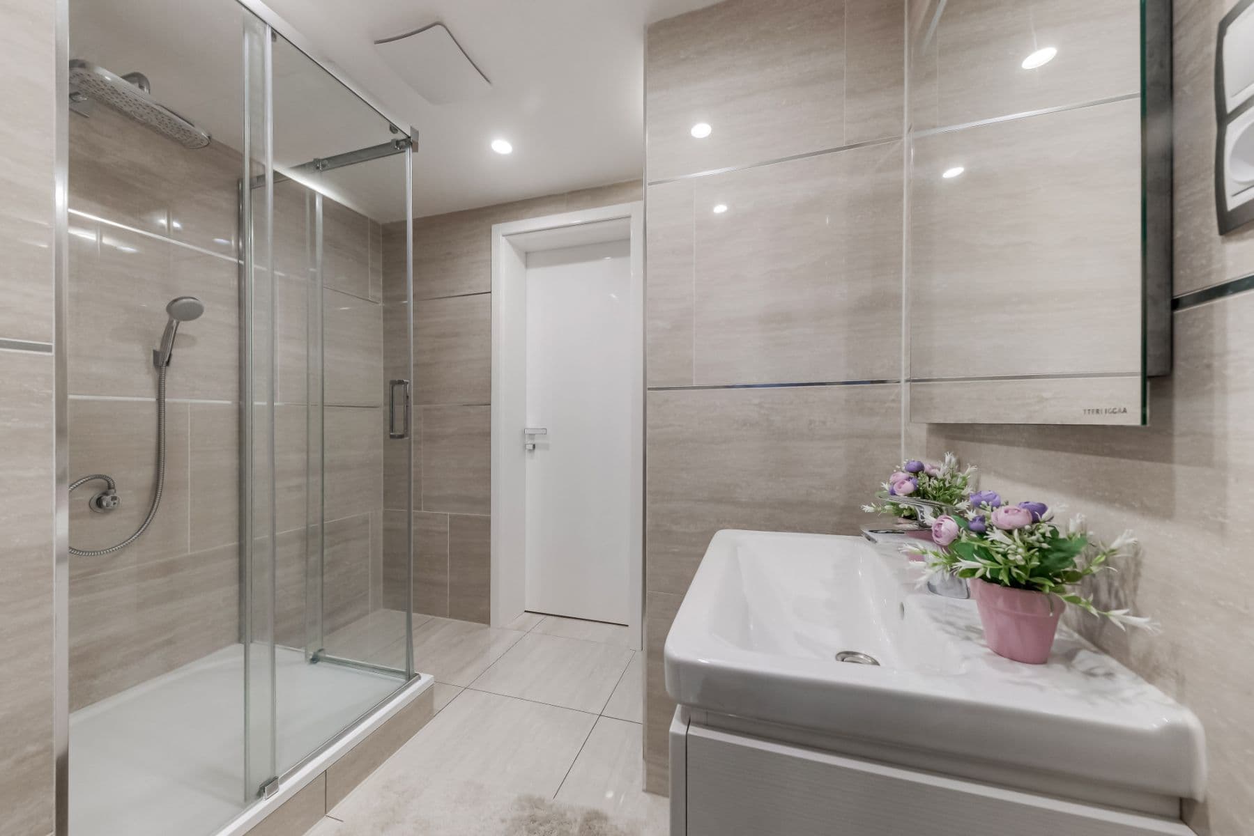 flat to rent, 80 m², Olšanská H, Prague, Prague